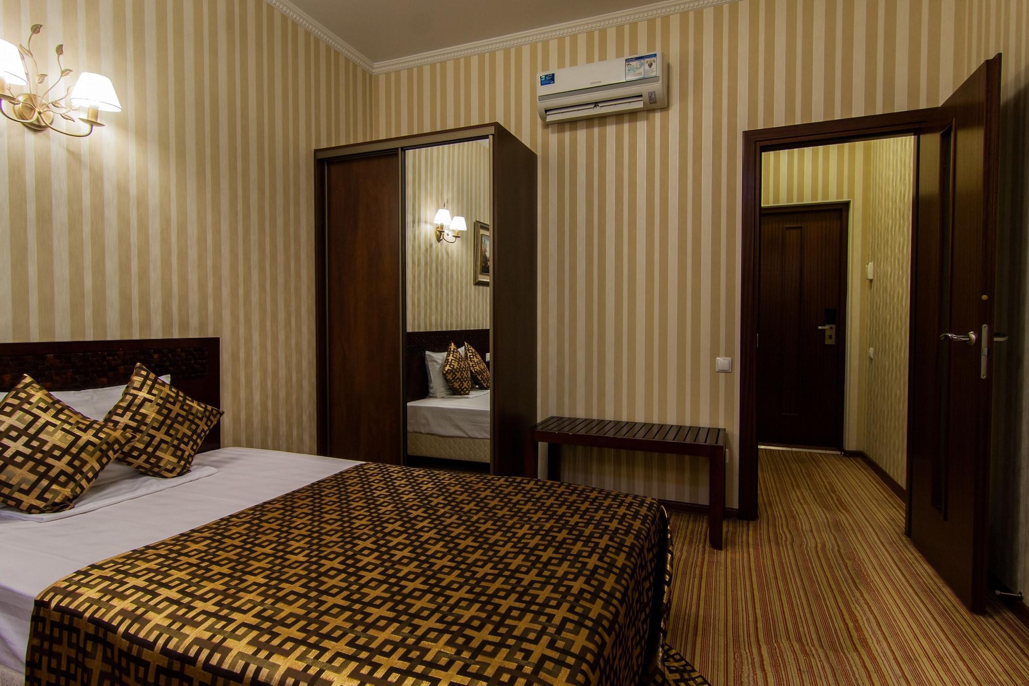 Klassik Hotel Kiszyniów Zewnętrze zdjęcie