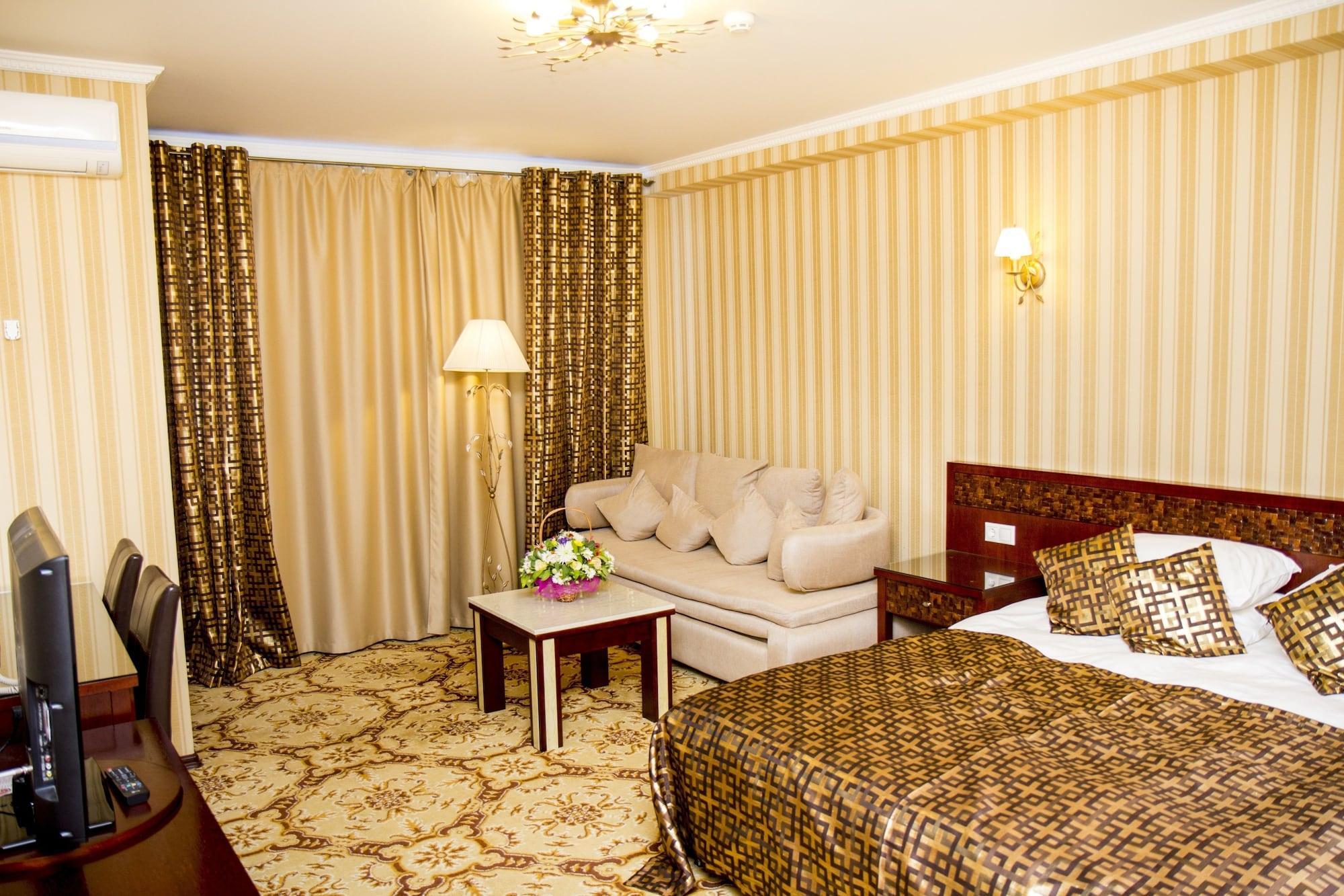 Klassik Hotel Kiszyniów Zewnętrze zdjęcie