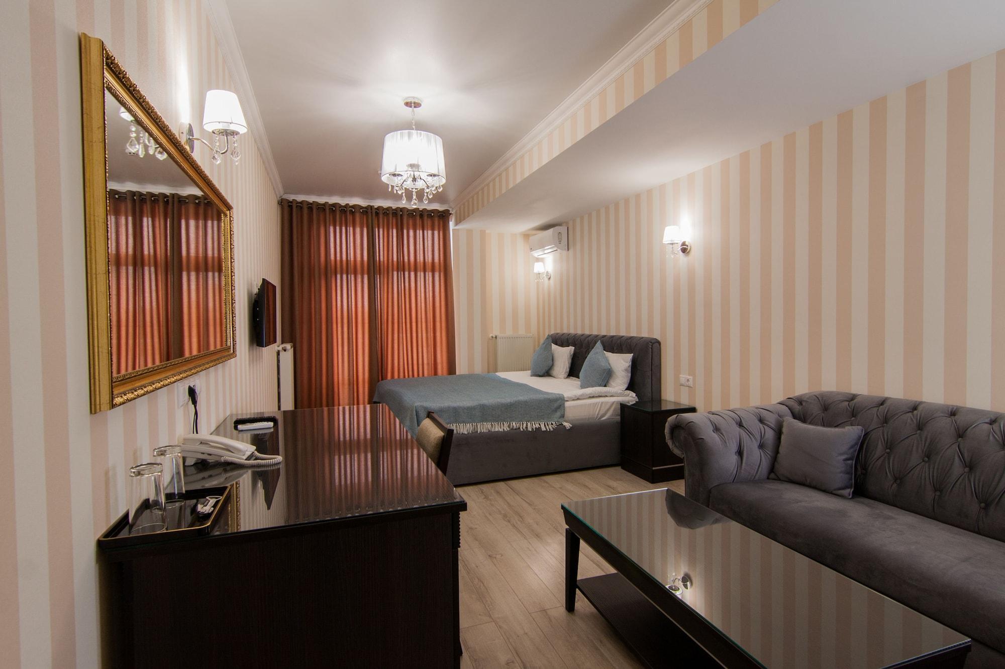 Klassik Hotel Kiszyniów Zewnętrze zdjęcie